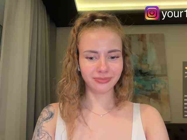 VikkiExtraCheese webcam