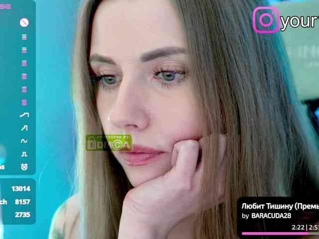 VikkiExtraCheese webcam