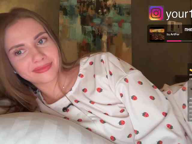 VikkiExtraCheese webcam