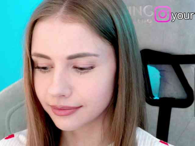 VikkiExtraCheese webcam
