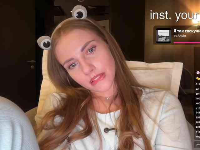 -VikkiL0vesCheese- -VikkiL0vesCheese-