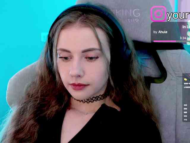 VikkiExtraCheese webcam