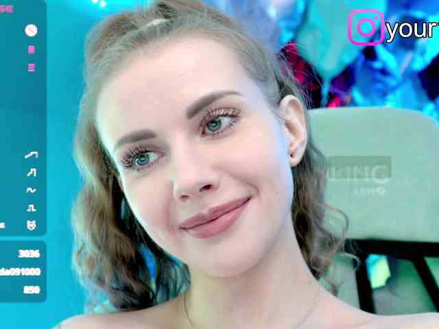 VikkiExtraCheese webcam