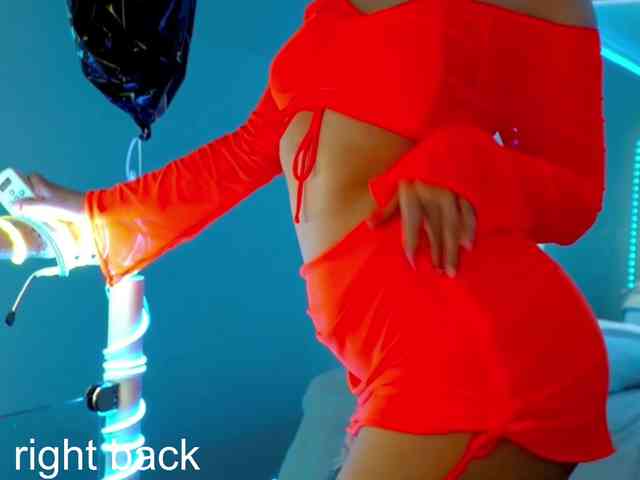 VikkiExtraCheese webcam