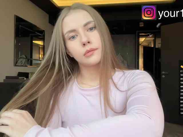 VikkiExtraCheese webcam