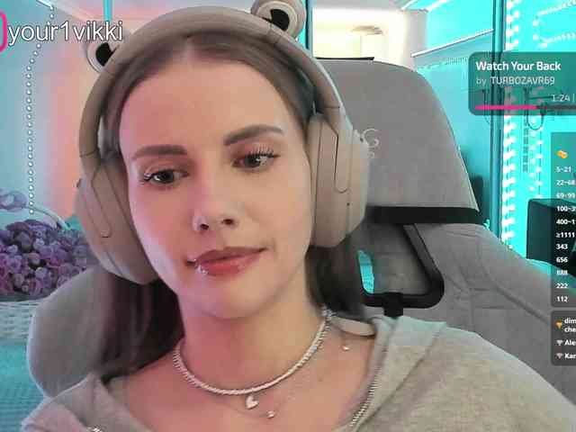 VikkiExtraCheese webcam