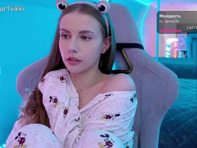 VikkiExtraCheese webcam