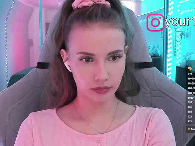 VikkiExtraCheese webcam