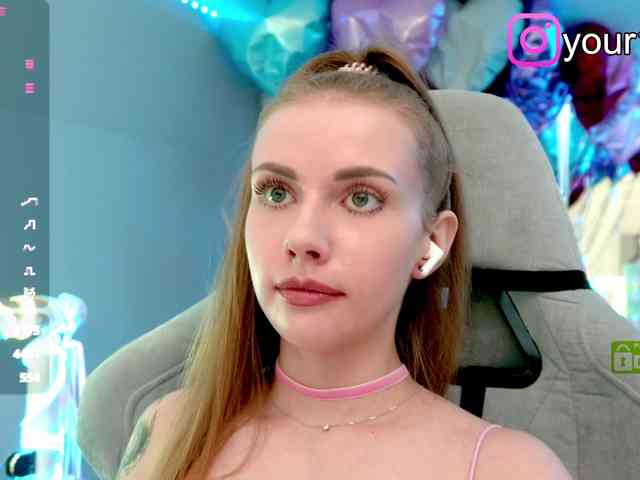 VikkiExtraCheese webcam