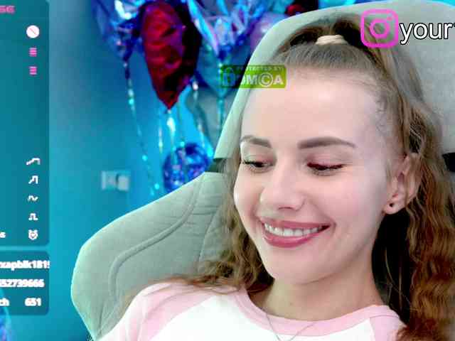 Модель: VikkiExtraCheese