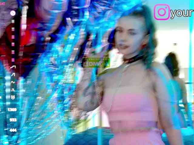 live cam sex -VikkiL0vesCheese-