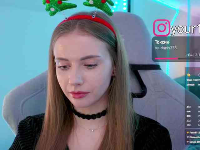 VikkiExtraCheese webcam