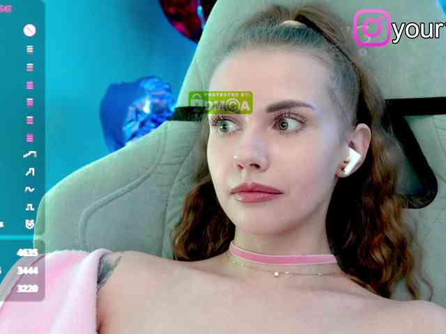 VikkiExtraCheese webcam