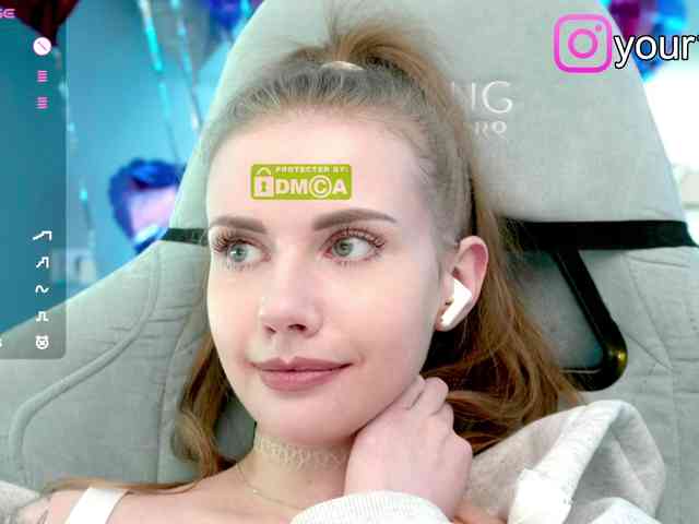 VikkiExtraCheese