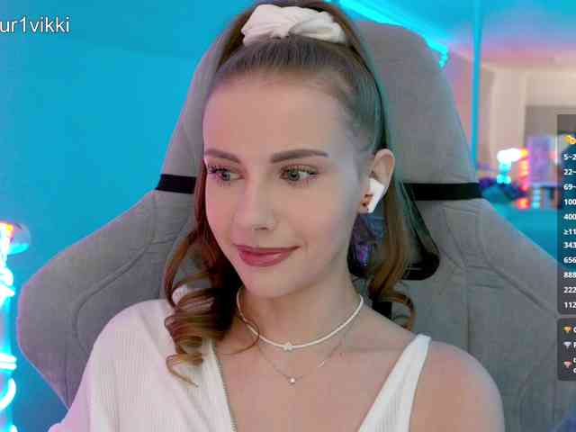 VikkiExtraCheese webcam