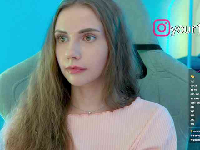 VikkiExtraCheese webcam