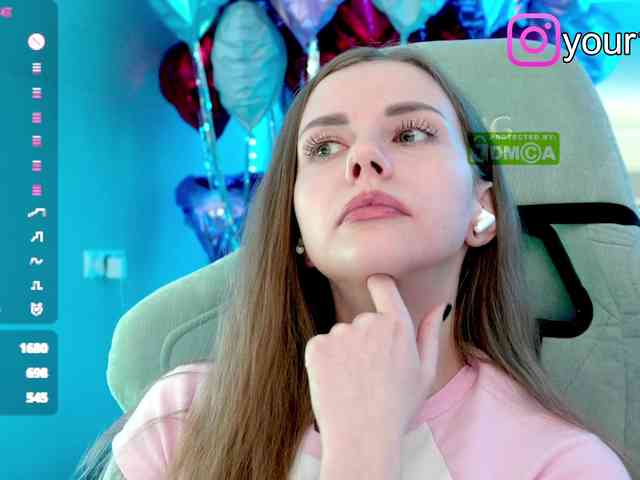 VikkiExtraCheese webcam