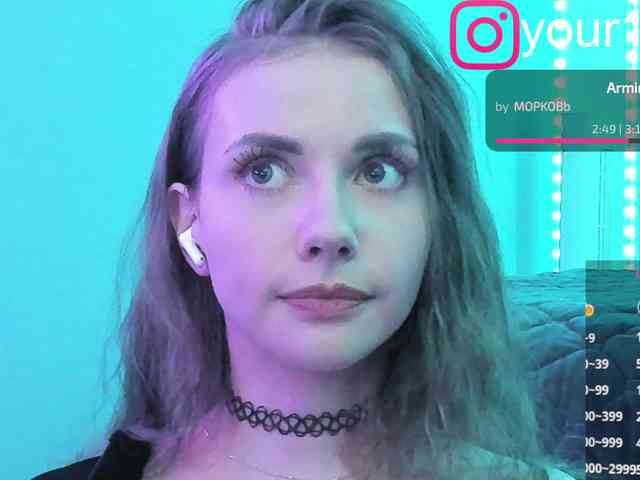 VikkiExtraCheese webcam