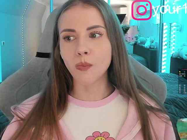 VikkiExtraCheese webcam