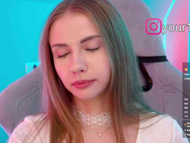 VikkiExtraCheese webcam