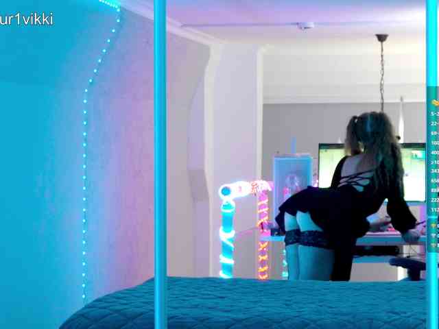 VikkiExtraCheese webcam