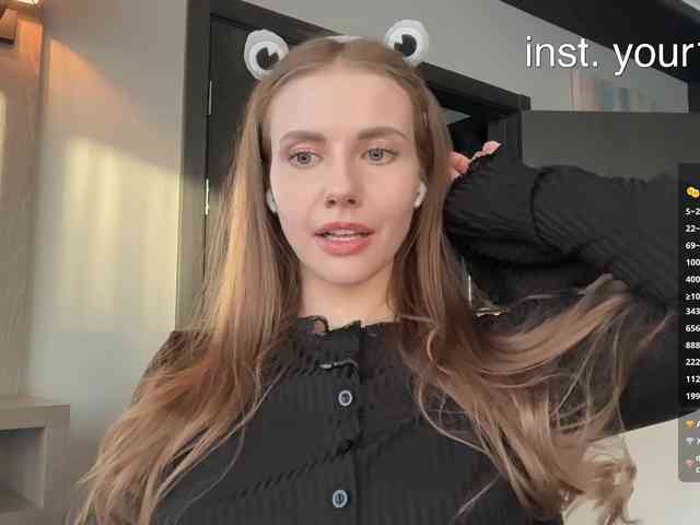 VikkiExtraCheese webcam