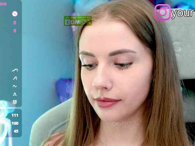 VikkiExtraCheese webcam
