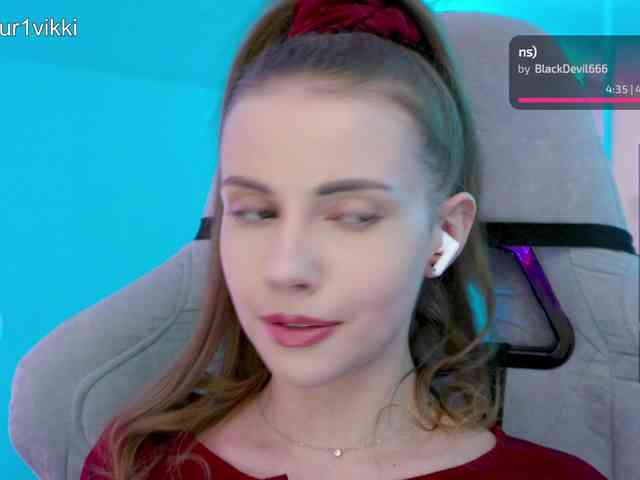 VikkiExtraCheese webcam