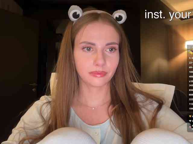 VikkiExtraCheese webcam