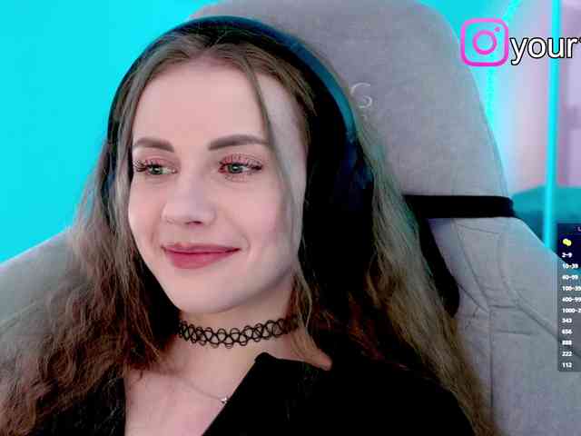 VikkiExtraCheese webcam