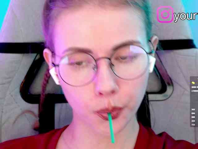 VikkiExtraCheese webcam