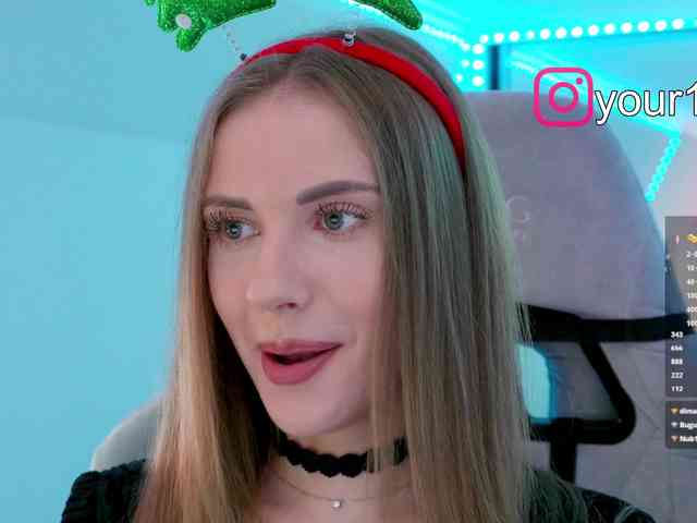 VikkiExtraCheese webcam