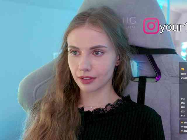 VikkiExtraCheese webcam