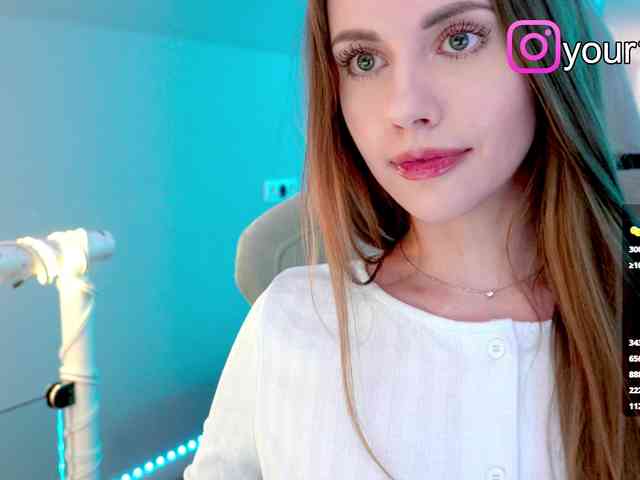 VikkiExtraCheese webcam