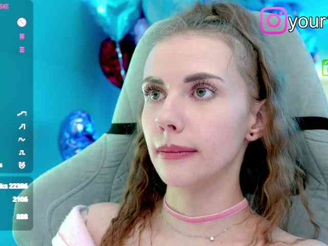 VikkiExtraCheese webcam