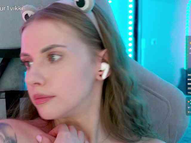 VikkiExtraCheese webcam