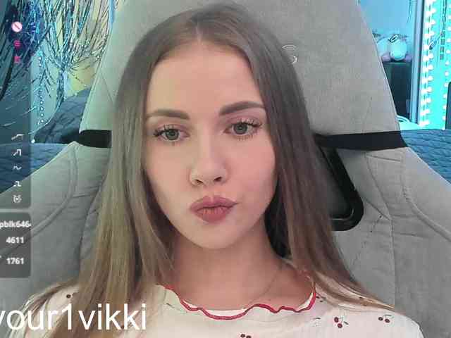 VikkiExtraCheese webcam