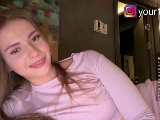 VikkiExtraCheese webcam