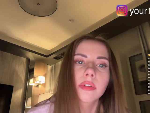 VikkiExtraCheese webcam