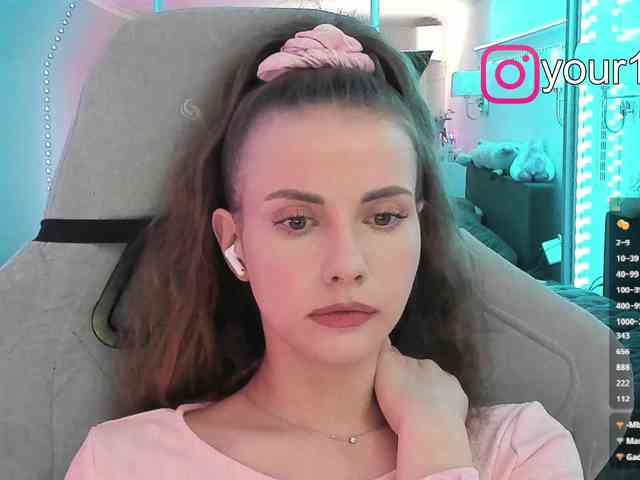 VikkiExtraCheese webcam