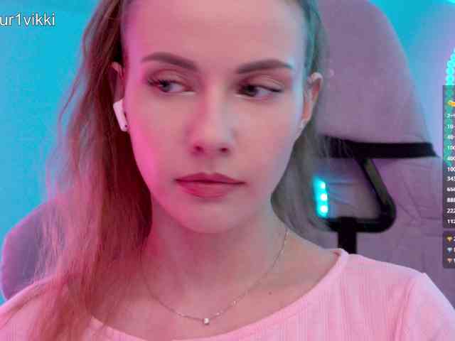 VikkiExtraCheese webcam