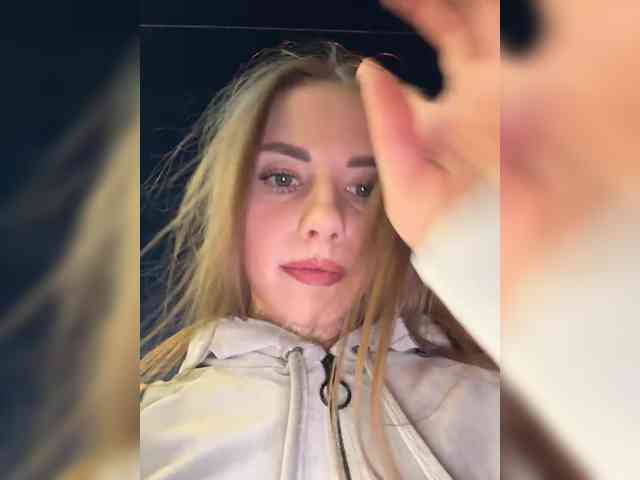 free chatting -VikkiL0vesCheese-
