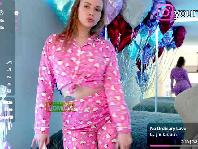 VikkiExtraCheese webcam