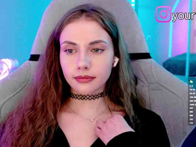 VikkiExtraCheese webcam