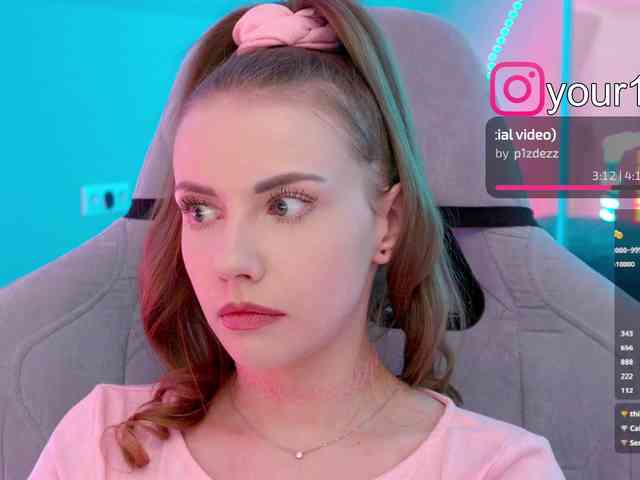 VikkiExtraCheese webcam