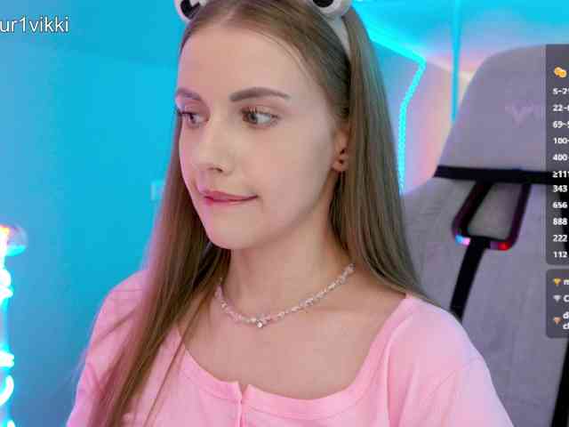 VikkiExtraCheese webcam