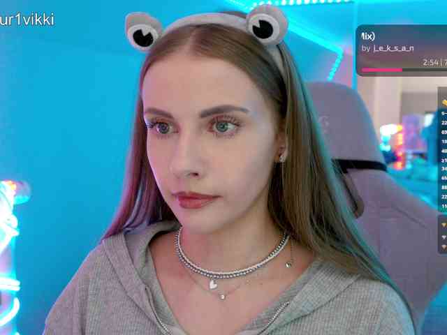 VikkiExtraCheese webcam