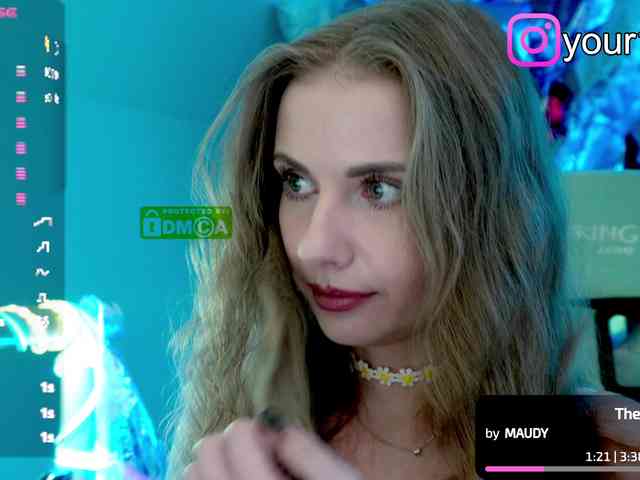 VikkiExtraCheese webcam