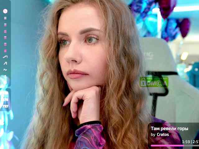 VikkiExtraCheese webcam