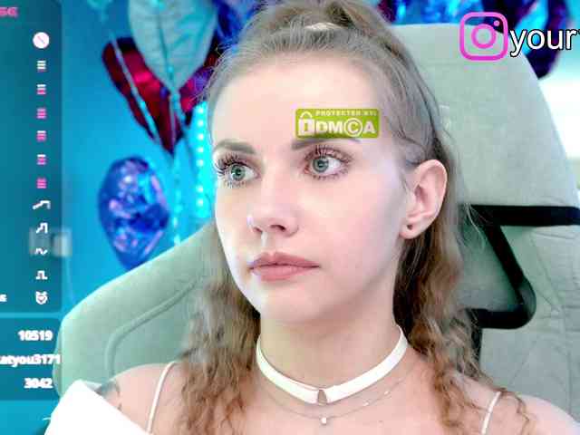 VikkiExtraCheese webcam